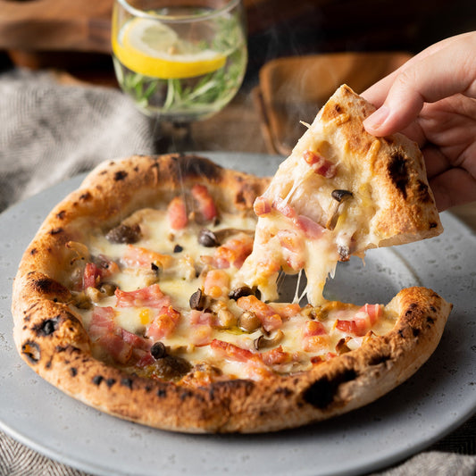 ピザ ベーコンフンギ